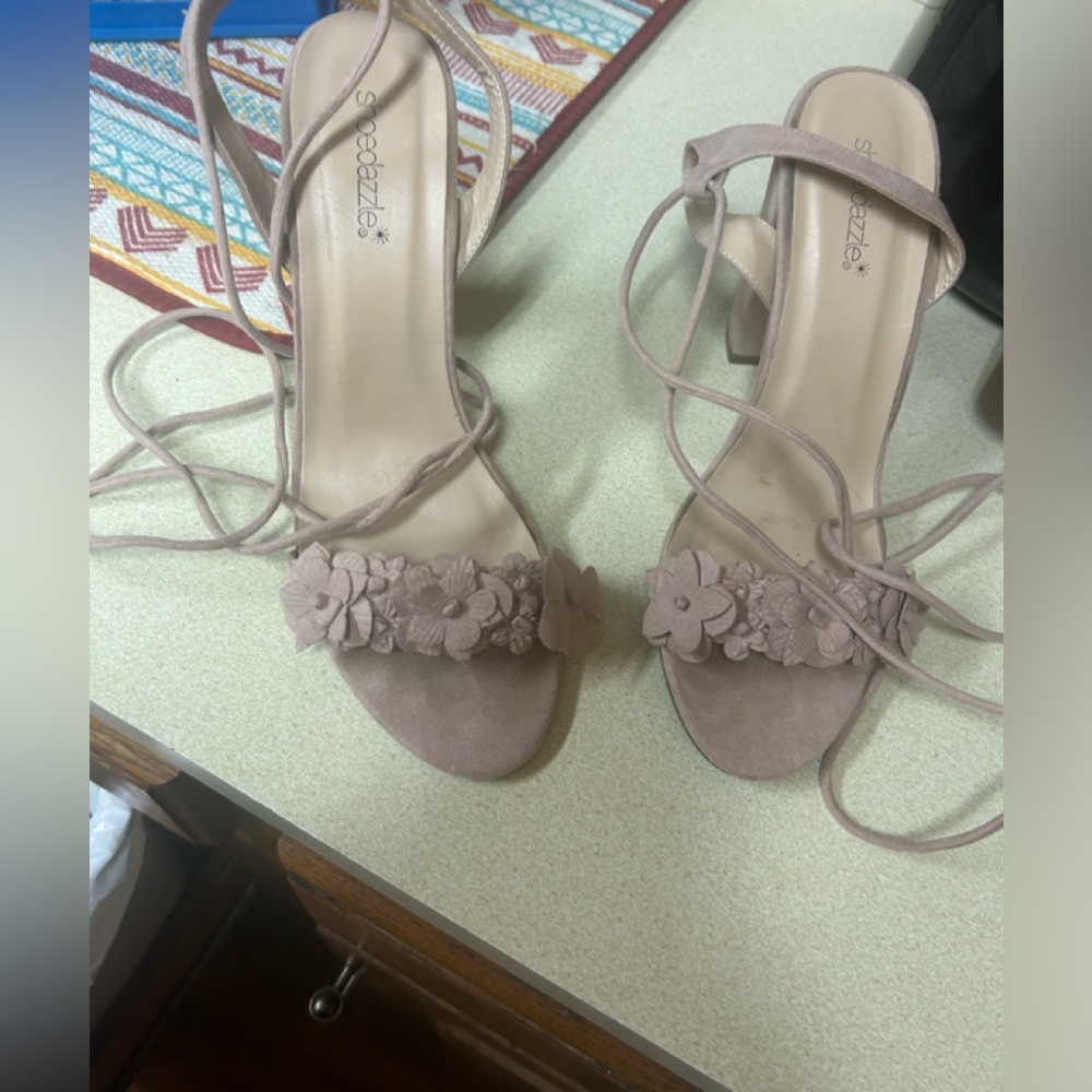 Shoe Dazzle heels